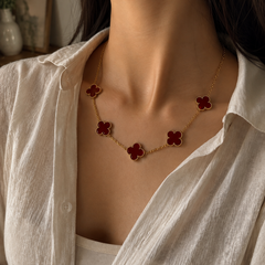 Red Clover Charm Necklace 6.69 grams 18KT Gold