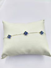 Royal Blue Clover Bracelet 0.97 grams, 18KT Gold