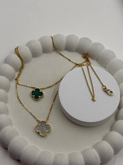 Van-Cleef Green And Black Dual Necklace 6.16 Grams, 18kt Gold