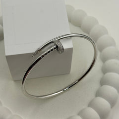 Nail-Inspired Cartier Kada 10.56 Grams, 18KT Gold