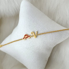 Initial & Car Charm Bracelet 1.8 grams, 18kt gold