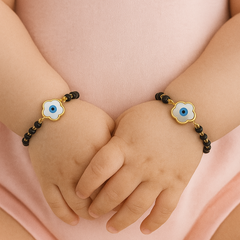 Auraa Bloom Nazariya 4.02 Grams a Pair, 18KT Gold