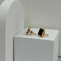 Van-cleef Black Earrings 2.68 Grams, 18KT Gold