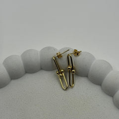 Linear Link Studs Earrings 1.14 Grams, 18KT Gold