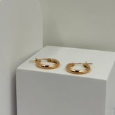 Classic Petite Hoops Earrings 0.89 Grams, 18KT Gold