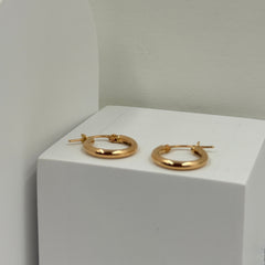 Classic Petite Hoops Earrings 0.89 Grams, 18KT Gold