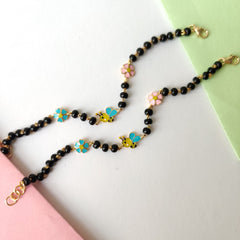 Honey Bee Garden Nazariya 4.01 Grams a Pair, 18KT Gold