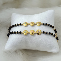 Golden Seashell Nazariya 5.11 Grams a Pair, 18KT Gold