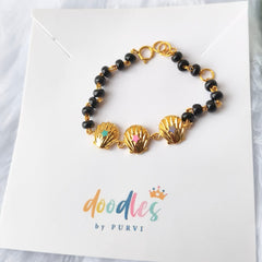 Golden Seashell Nazariya 5.11 Grams a Pair, 18KT Gold