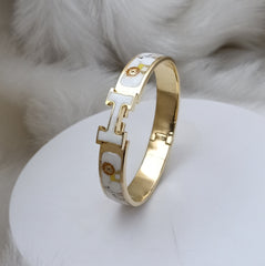 Safari Initial Bangle – Initial, 18 Grams, 18KT Gold
