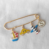 Transport Theam With Letter Laple Pin 3.43 Grams, 18KT Gold