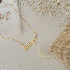 Cursive Grace Name Necklace 4.5 Grams, 18KT Gold