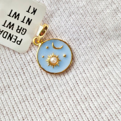 Sky Pendant with Pearl 1.01 grams, 18KT Gold