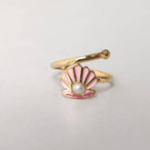 Oyster Ring 1.8 Grams, 18KT Gold