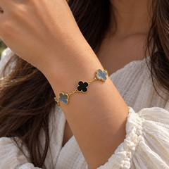 Black Clover Charm Bracelet 6.5 grams 18kt gold