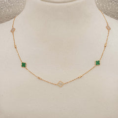 Elegant Clover Charm Necklace 2.78 Grams, 18kt Gold