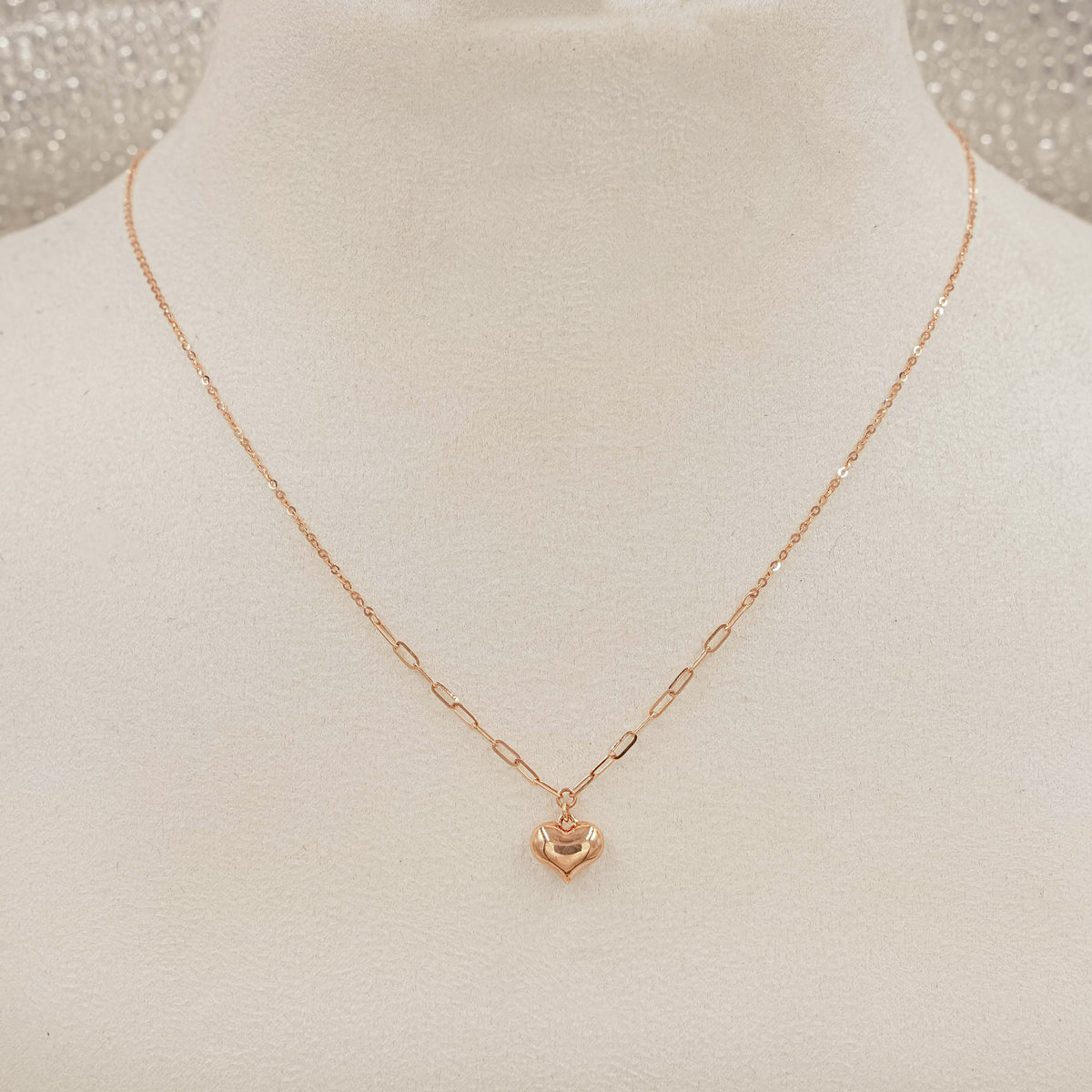 Golden Heart Charm Necklace 1.93 Grams, 18kt Gold
