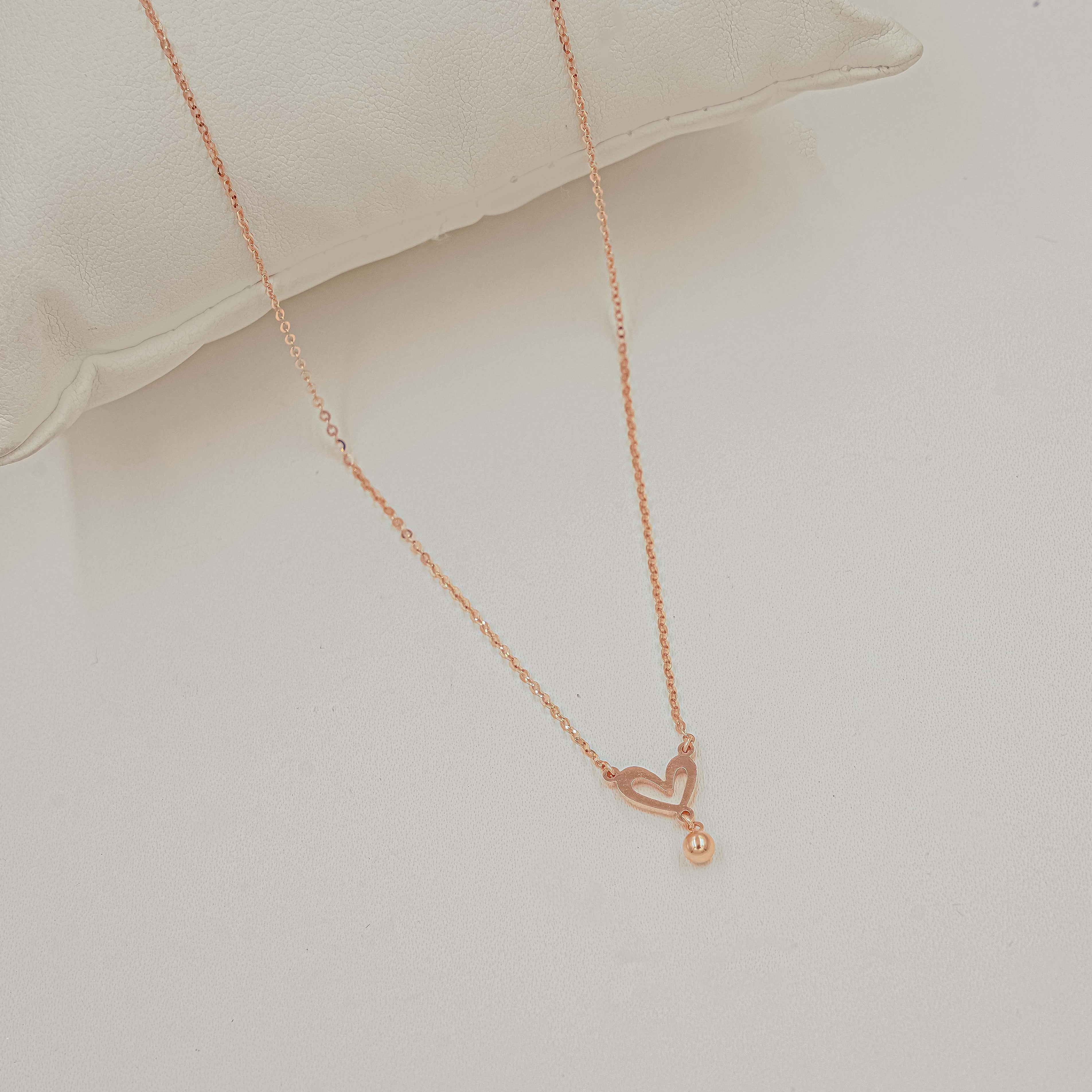 Sweetheart Drop Necklace 1.86 Grams, 18kt Gold