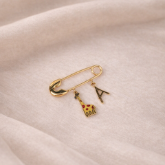 Personalised Baby Safety Pin Brooch with Initial & Giraffe Charm 1.74 Grams, 18KT Gold