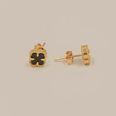 Van-Cleef Black Pendant Set 2.75 Grams, 18kt Gold