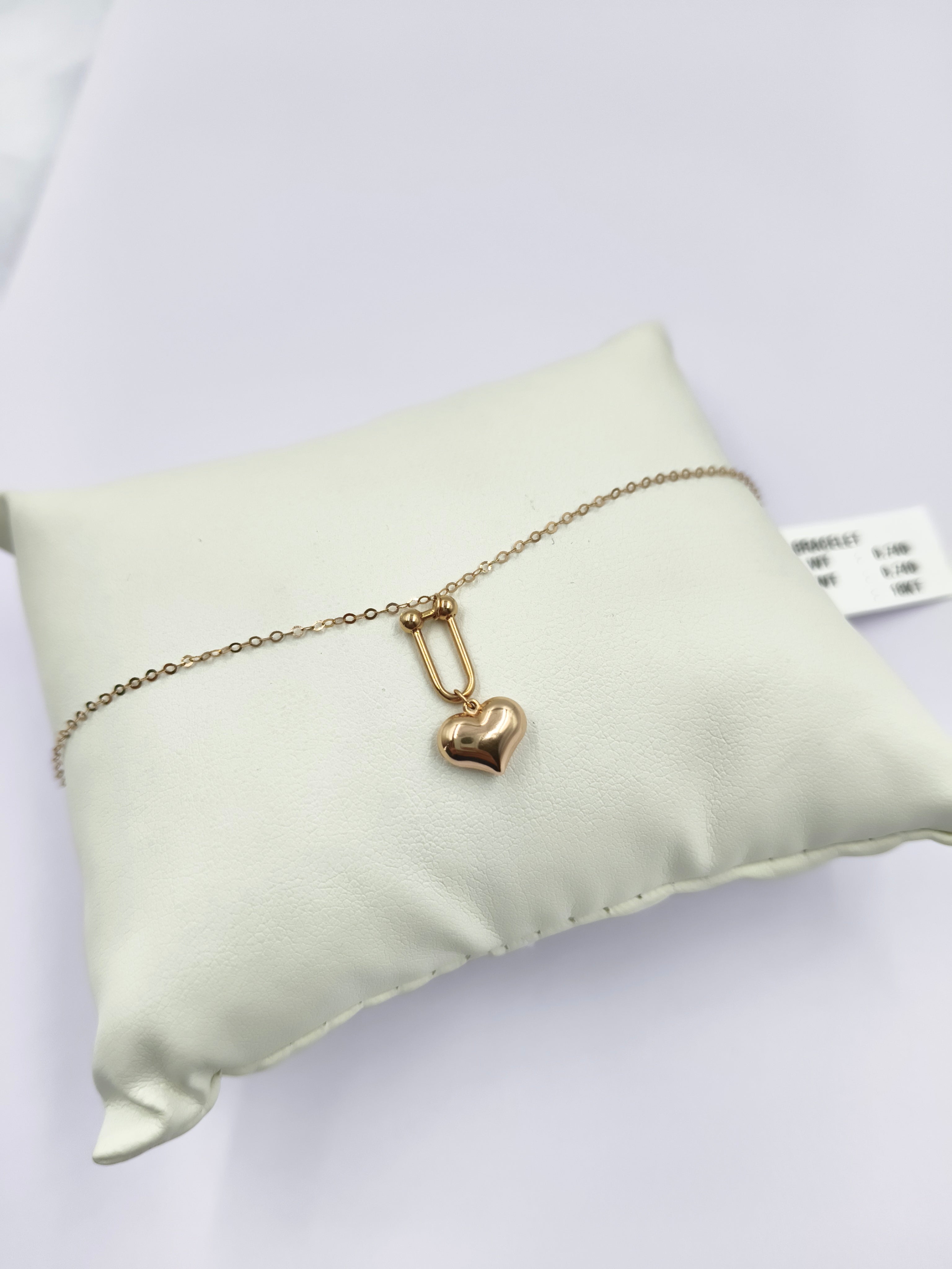 Heart Charm Chain Bracelet 0.74 grams, 18KT Gold