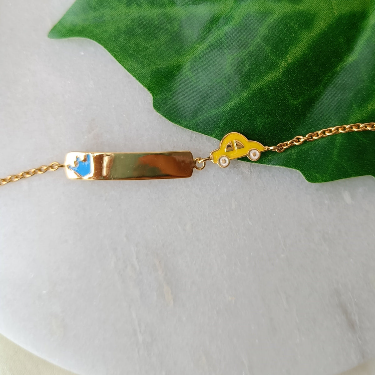 Car Slate Bracelet 3.46 Grams, 18KT Gold