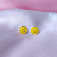 Smiley Earrings 1.5 Grams, 18KT Gold