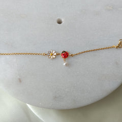 Ladybug & Daisy Bracelet 2.3 Grams, 18KT Gold