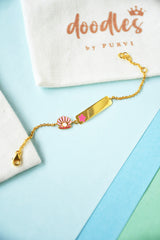 Shell Pearl Name Bracelet 3.07 Grams, 18KT Gold