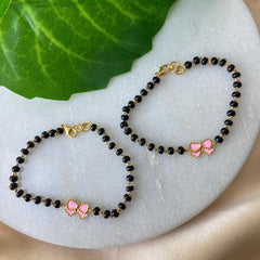 Bow Nazariyas Pair 4.8 Grams a Pair, 18KT Gold