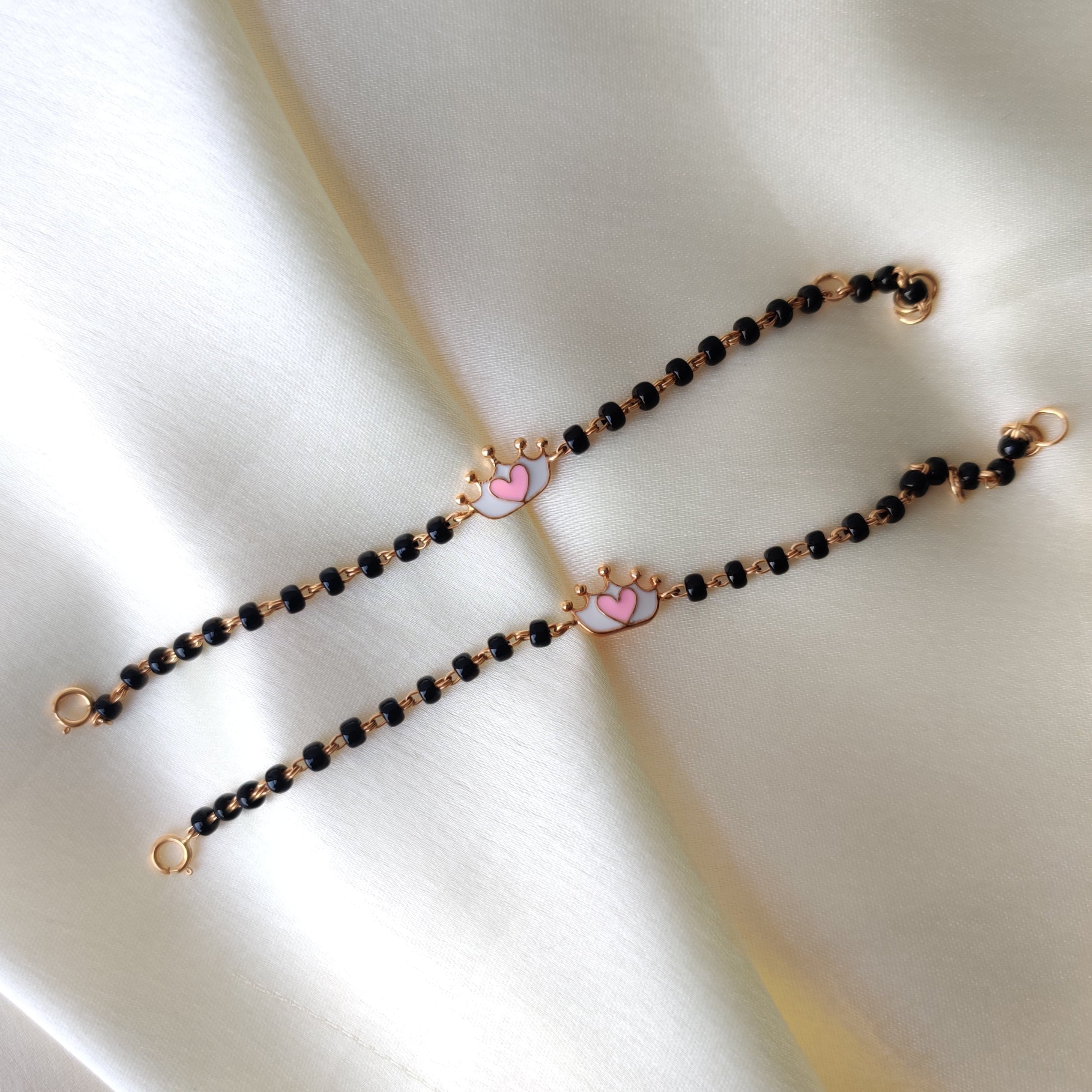 Crown Nazariya  3.13 Grams Pair, 18KT Gold