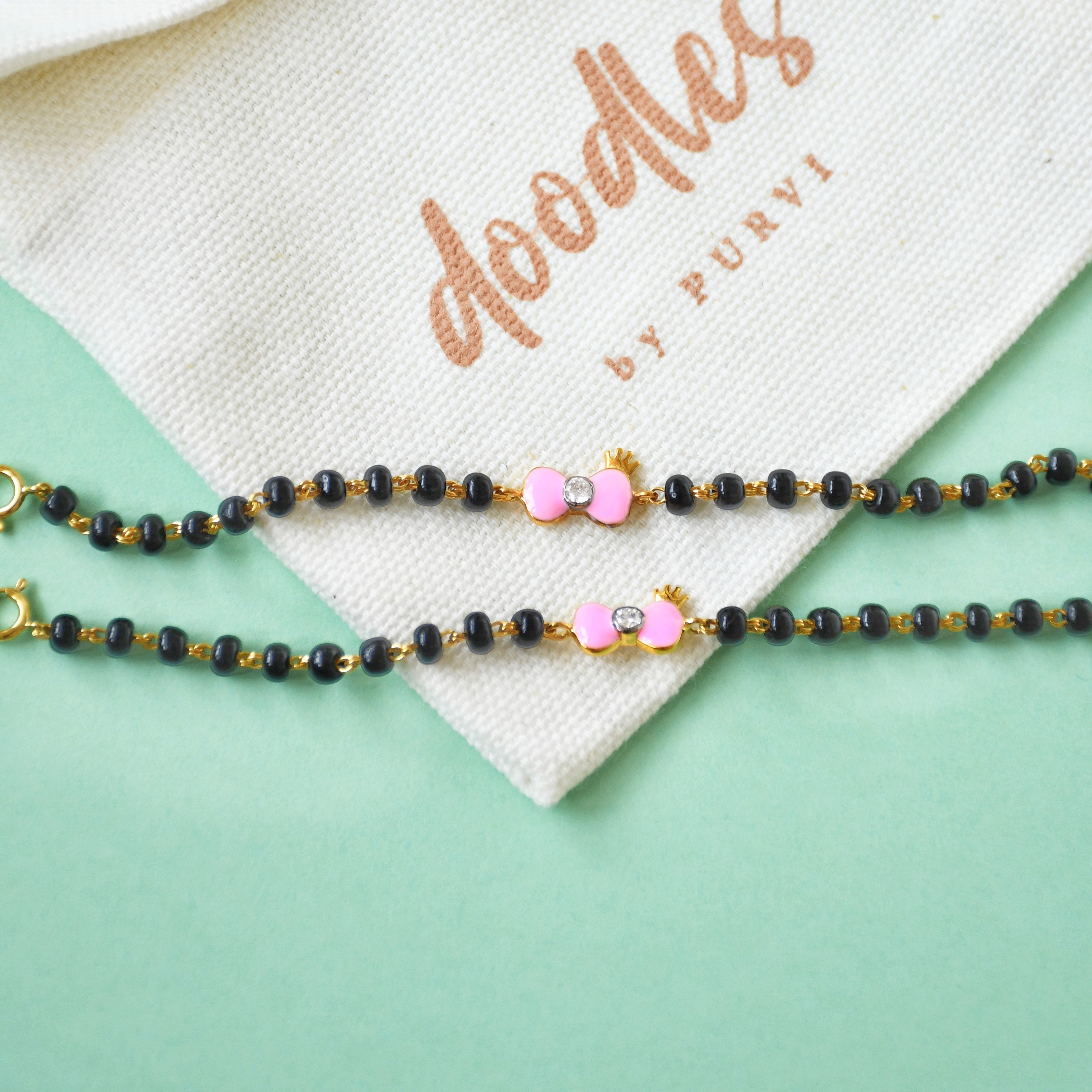 Bow Nazariya 3.4 Grams a Pair, 18KT Gold