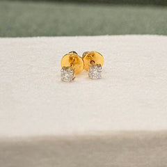 0.04 cents Ethereal Solitaire Studs 1.05 Grams, 18KT Gold