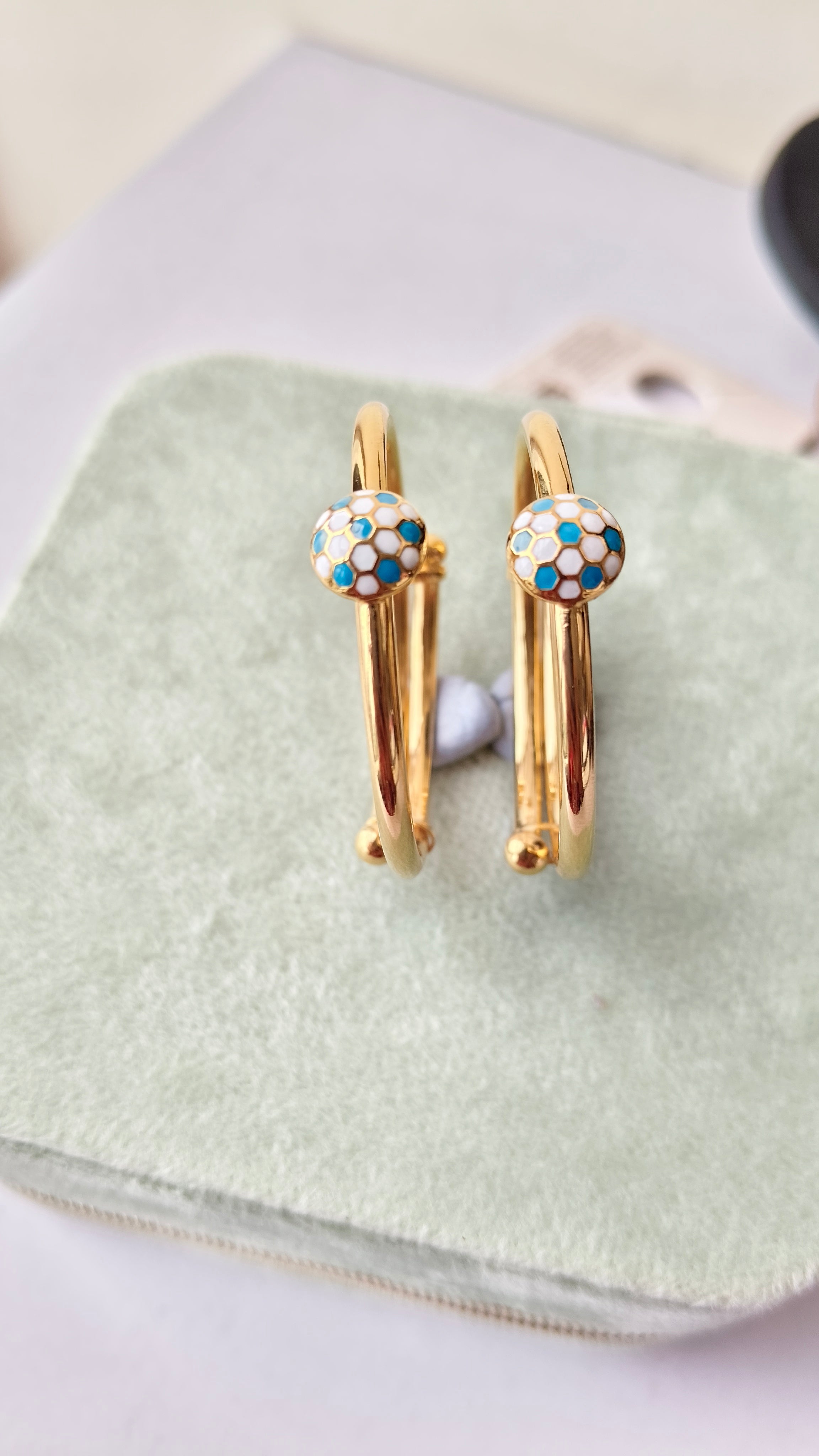 Hexagon Enamel Baby Bangles 5 Grams a Single Piece, 18KT Gold