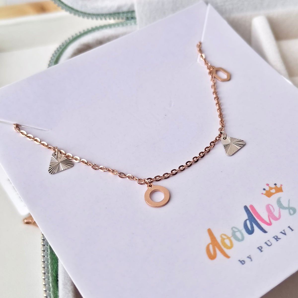 Elegant Gold Charm Bracelet  1.93 grams, 18KT Gold