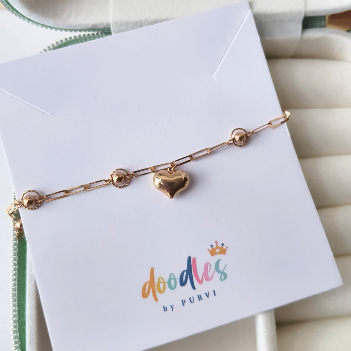 Gold Chain Heart Charm Bracelet 1.13 grams, 18KT Gold
