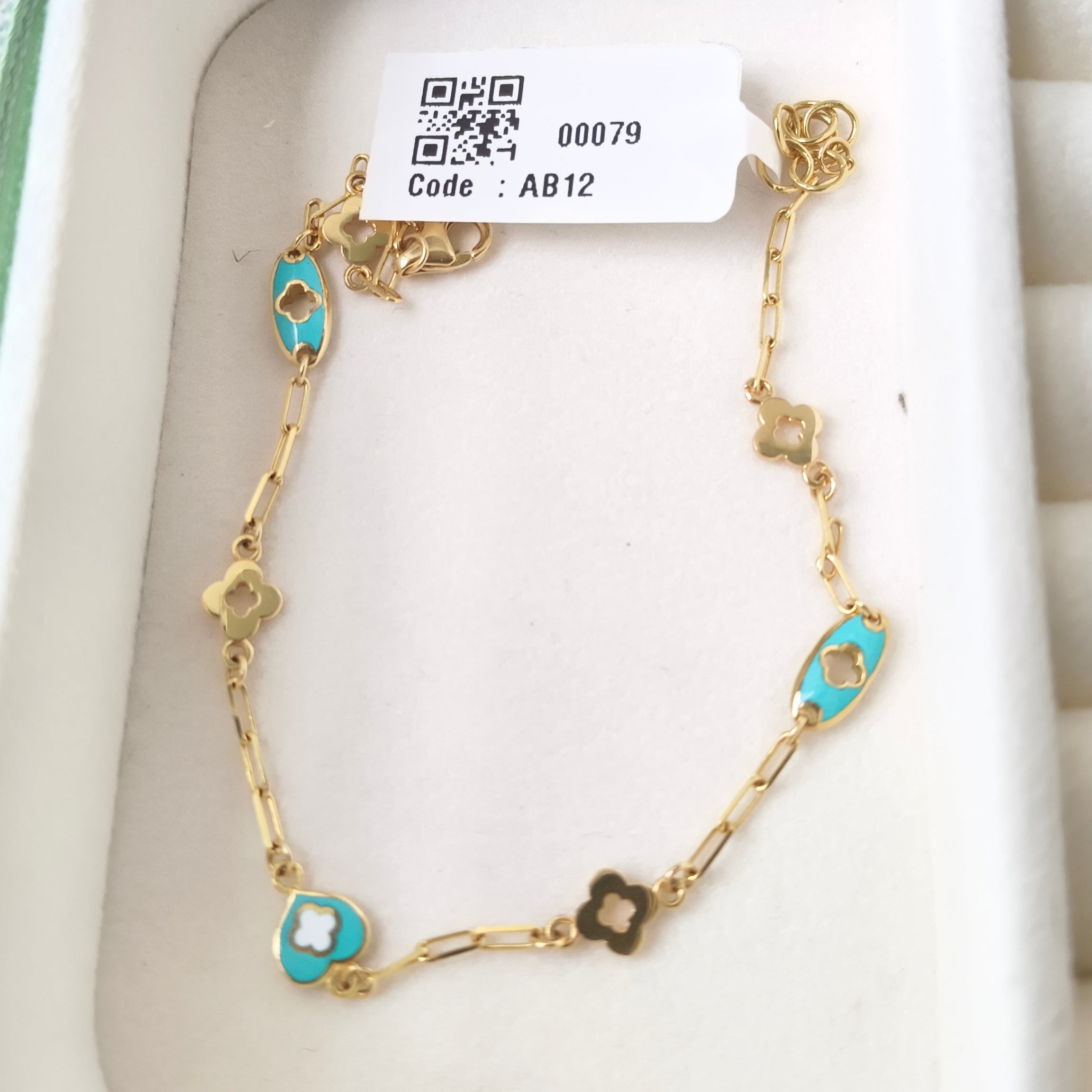 Enamel Floral Motif Bracelet 3.46 grams, 18KT Gold