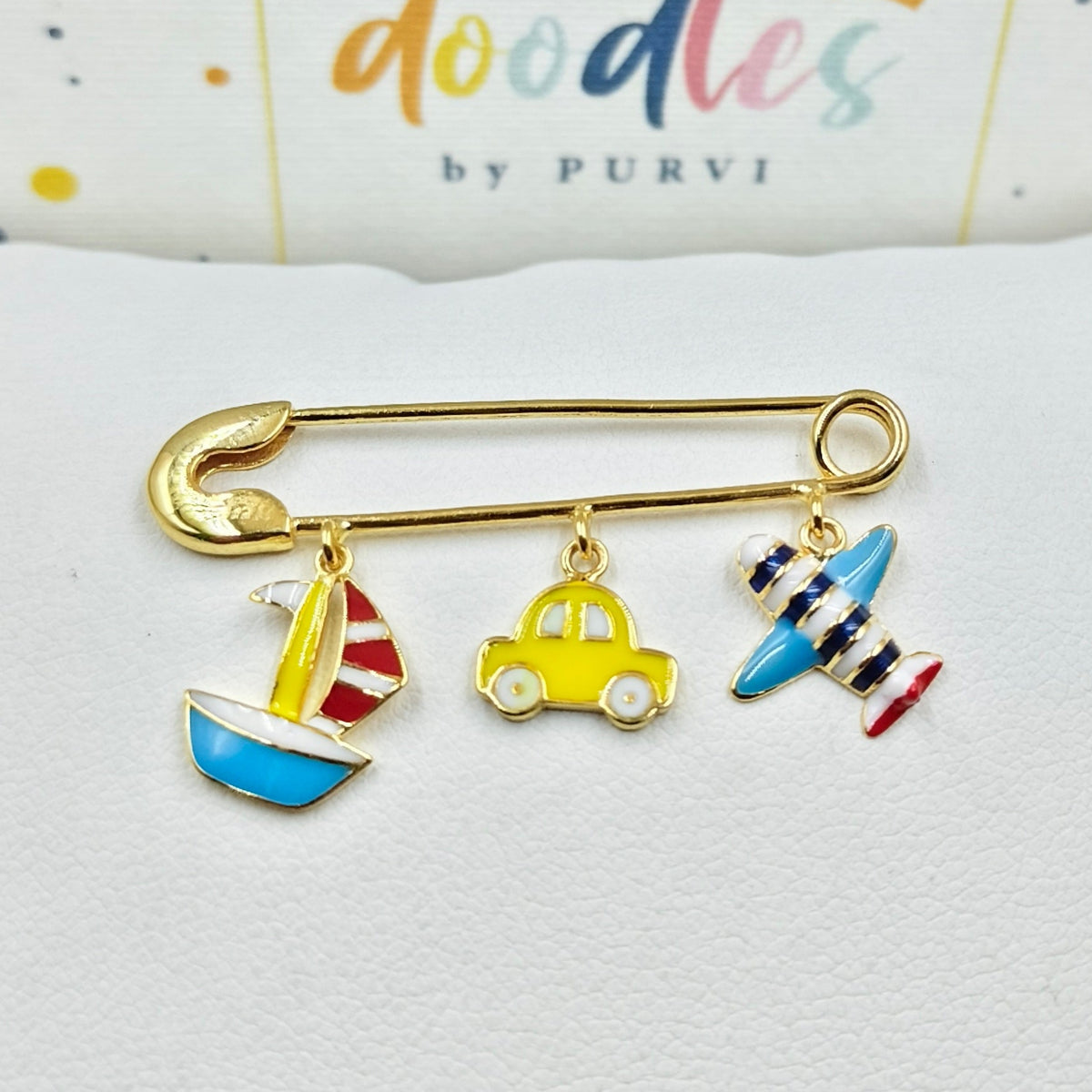 Transport Theme Pin 3 Grams, 18KT Gold
