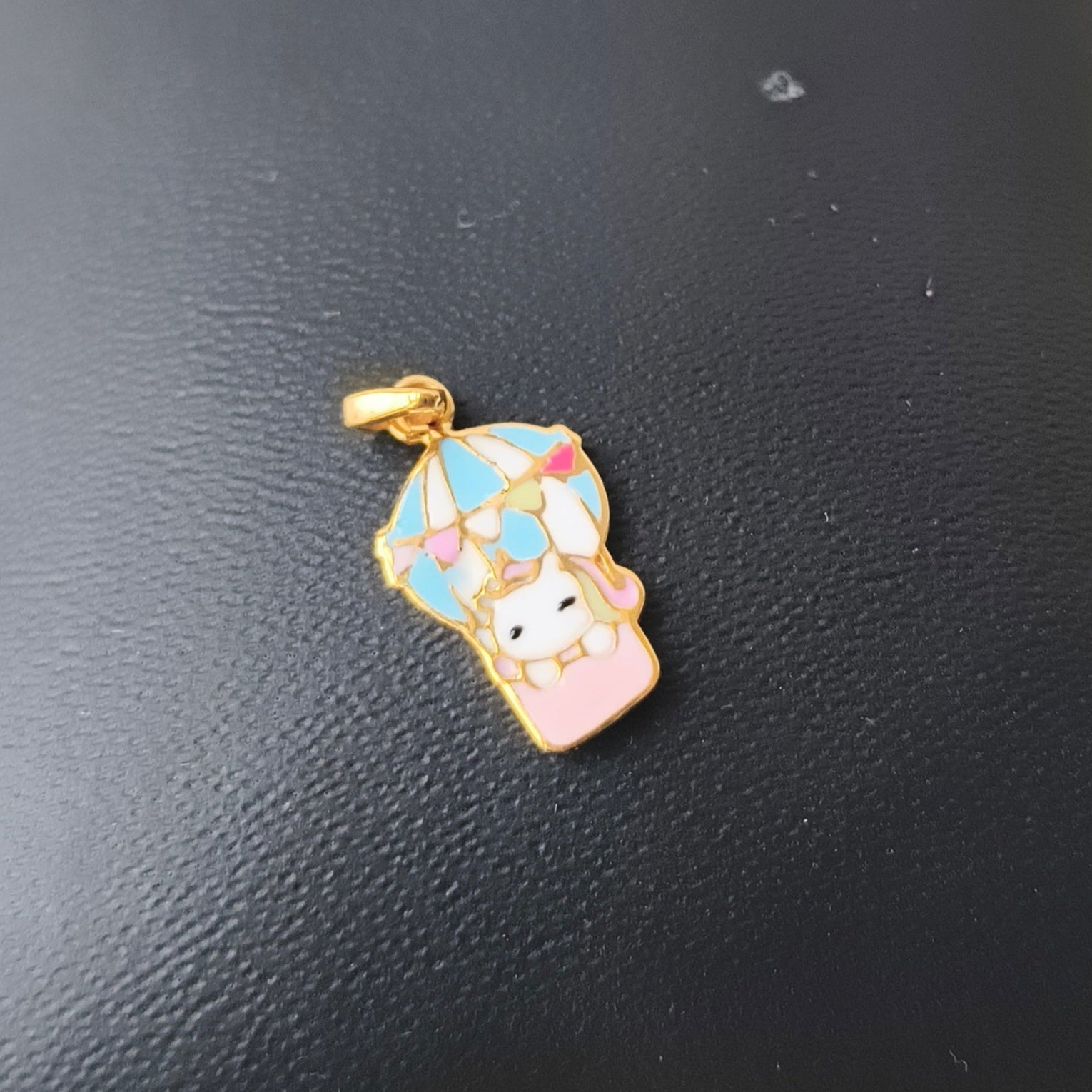 Whimsical Unicorn Hot Air Balloon Pendant 0.66 grams, 18KT Gold