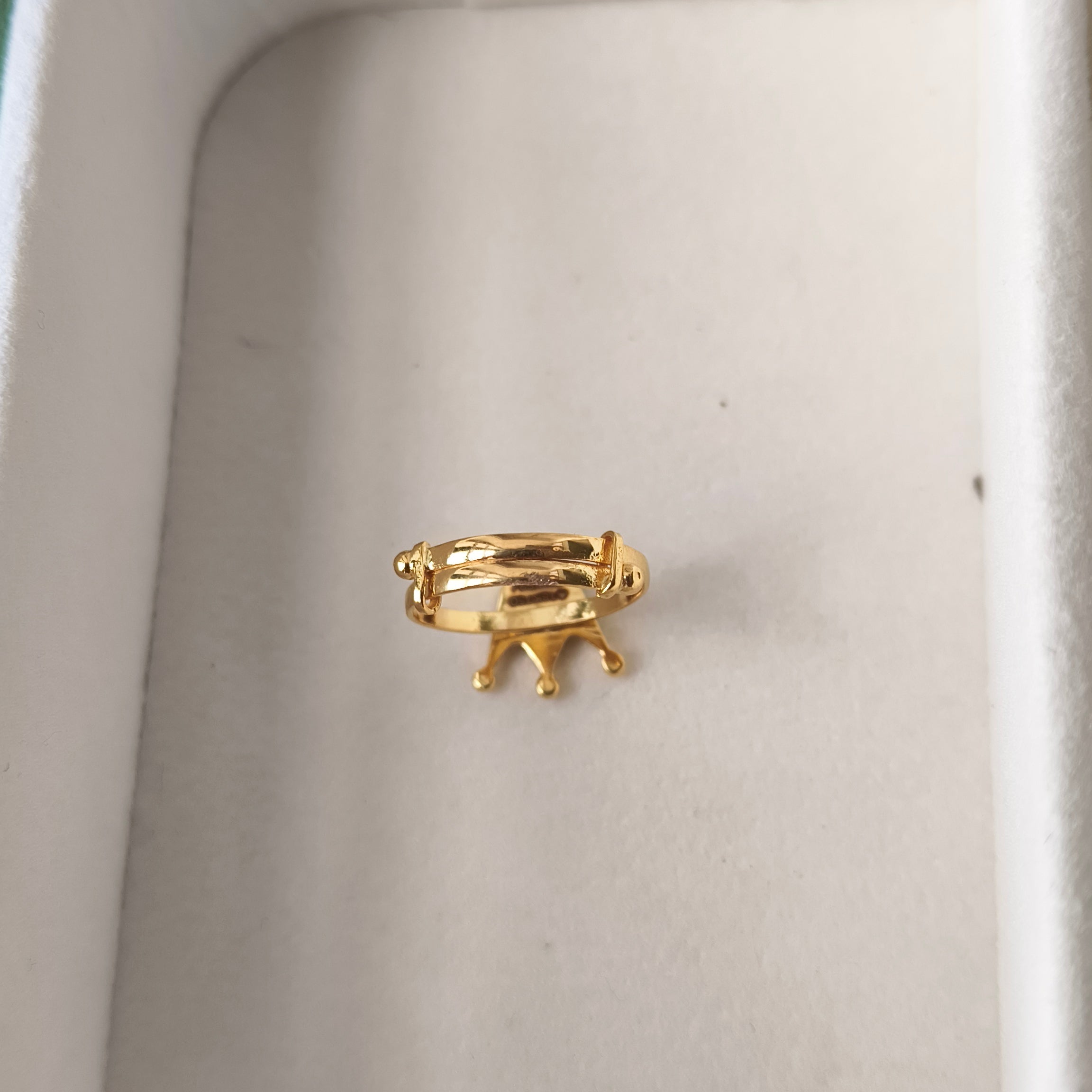 Royal Crown Ring 1.14 Grams, 18KT Gold