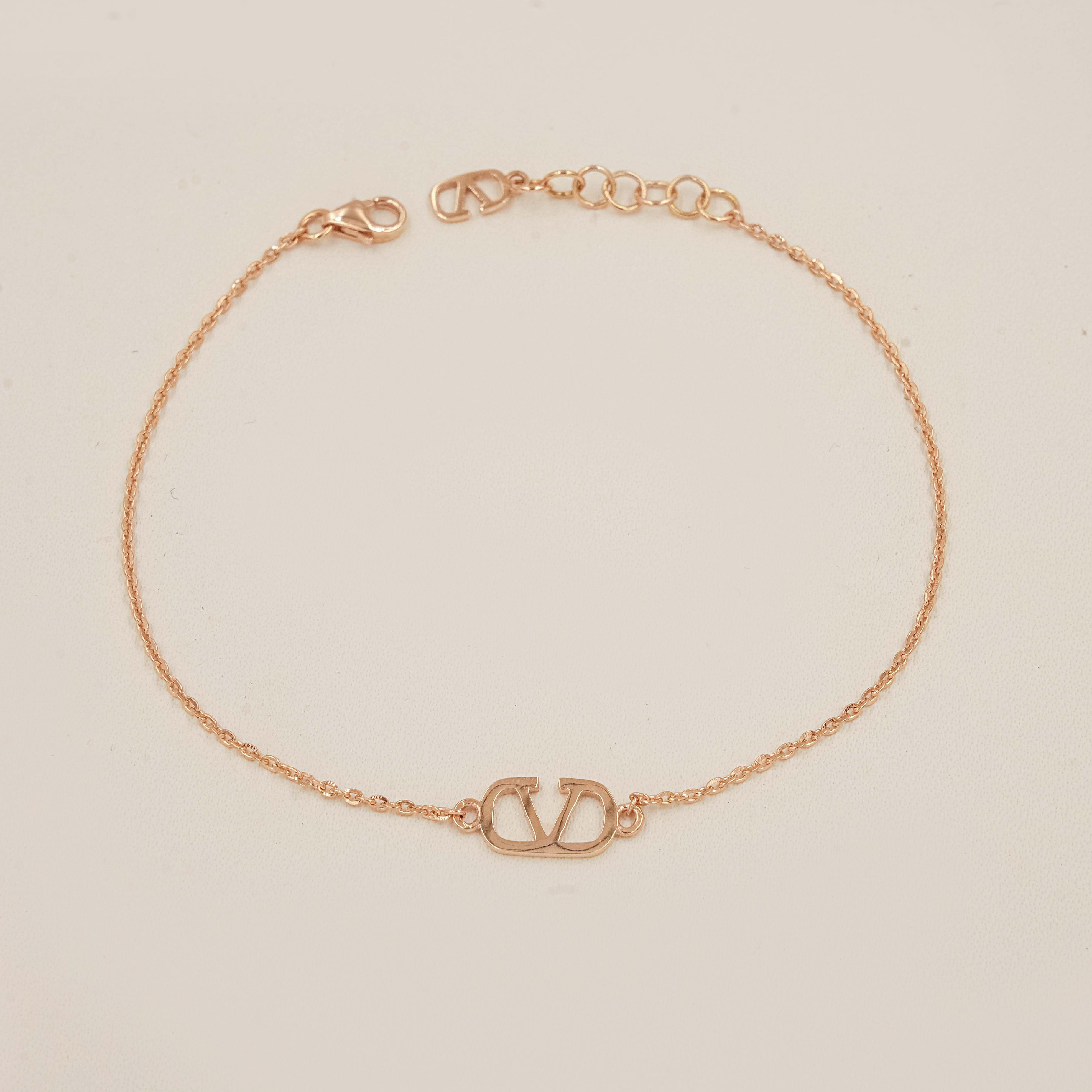 Elegance Emblem Bracelet 1.9 Grams, 18KT Gold