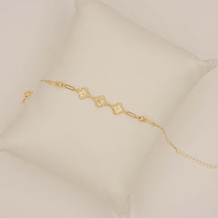 Floral Charm Bracelet 0.56 Grams, 18KT Gold