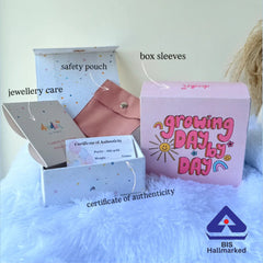 Butterfly Dreams Initial R Necklace 4.34 Grams, 18KT Gold