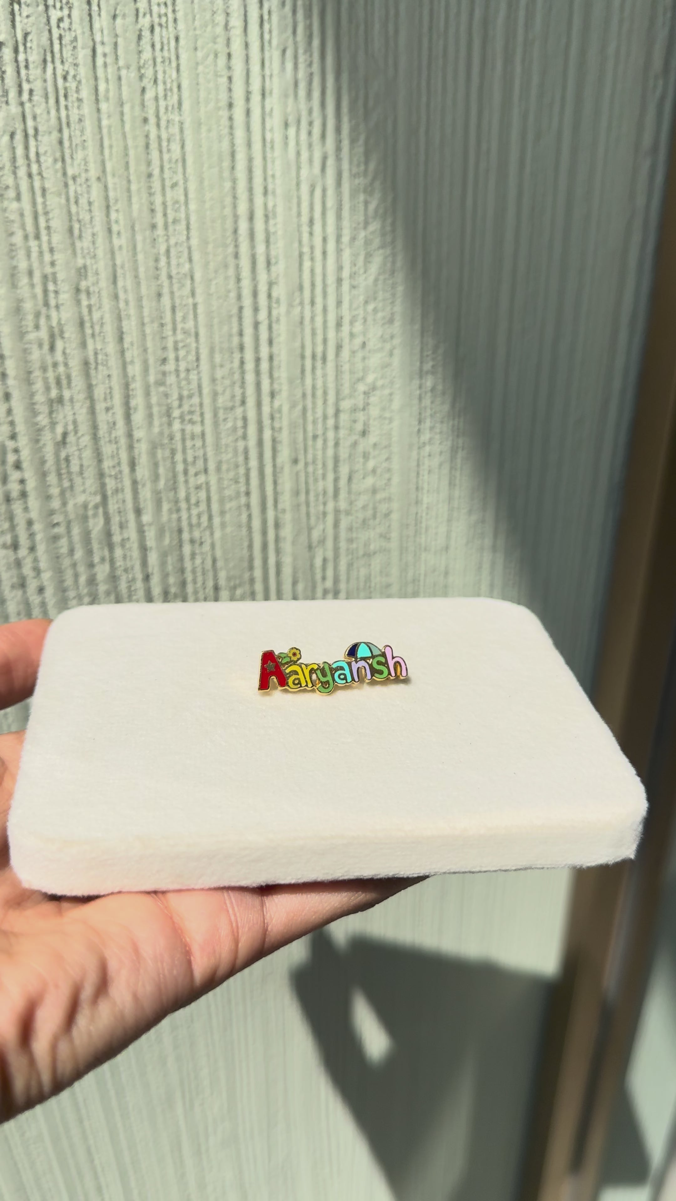 Personalised Name Pin – A Signature of You 5.73 Grams, 18KT Gold