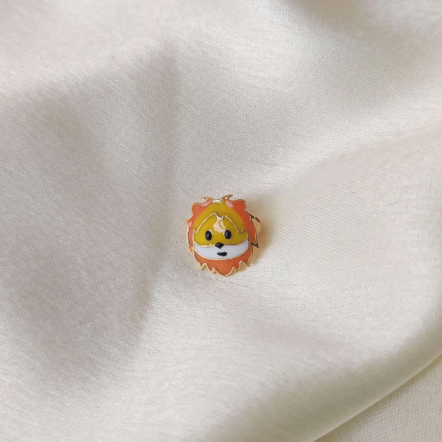 Lion Pin